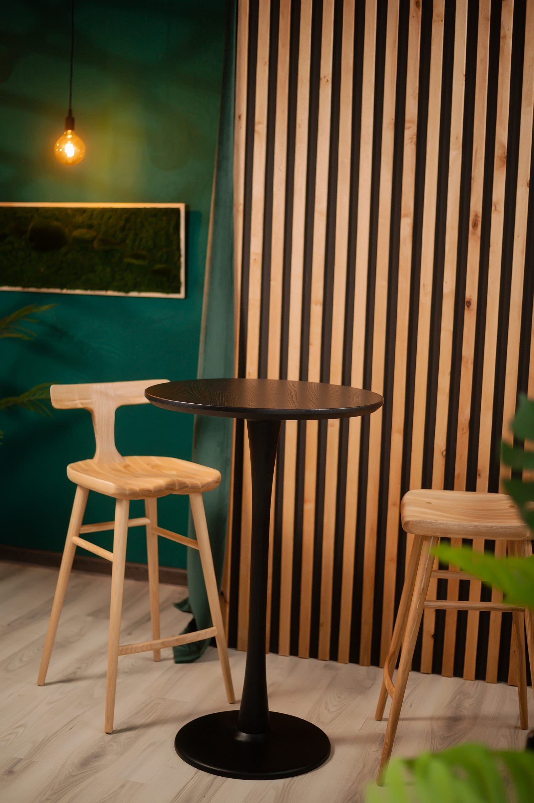 Table NOVAN – Image 17