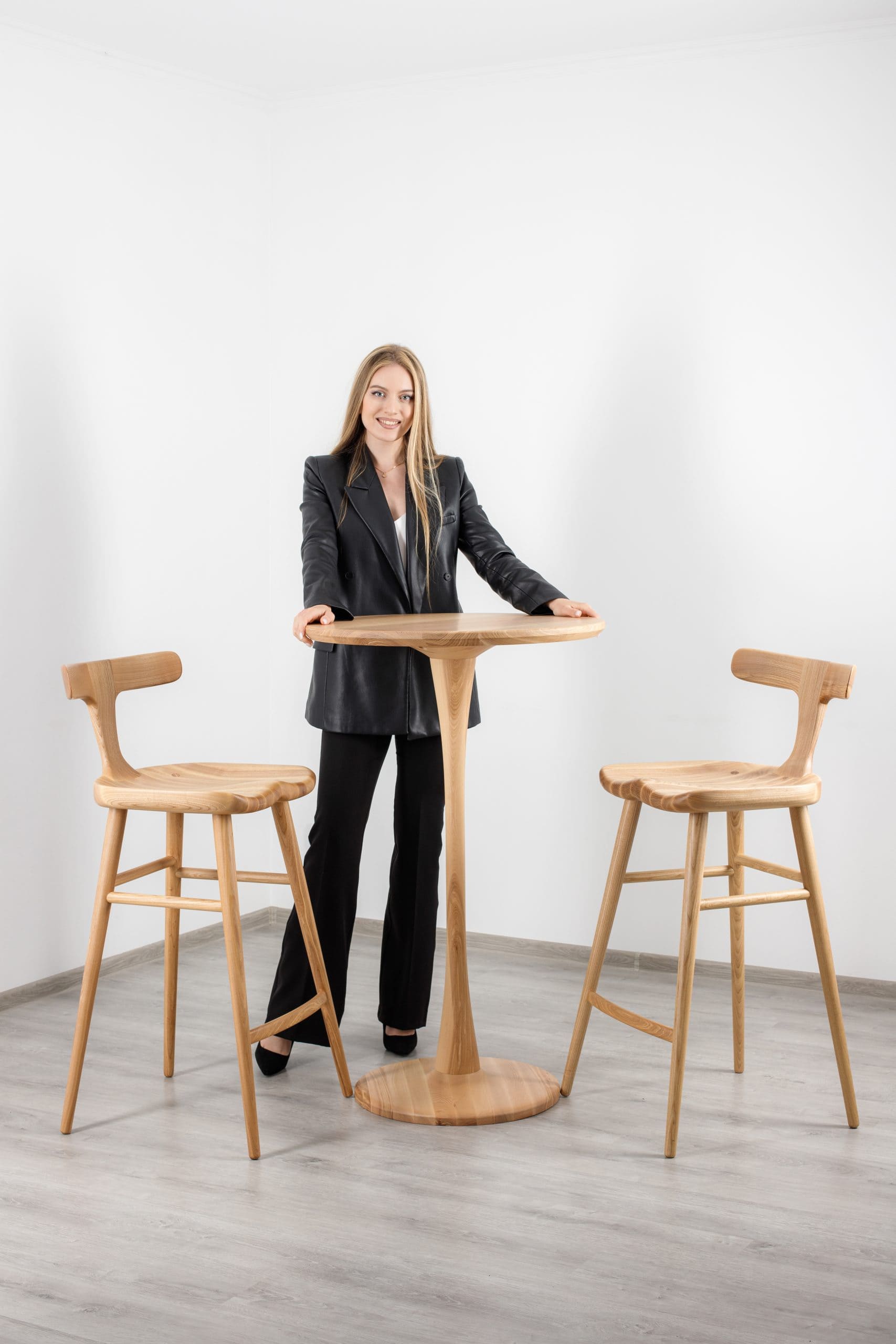 Table NOVAN – Image 13